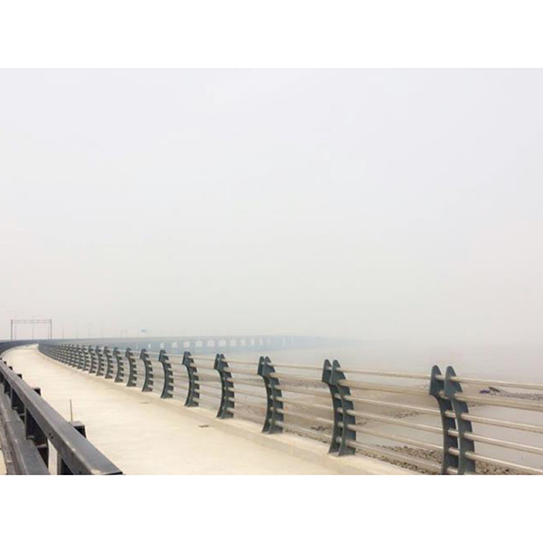 道路、橋梁不銹鋼復合管15.jpg 道路、橋梁不銹鋼復合管15.jpg